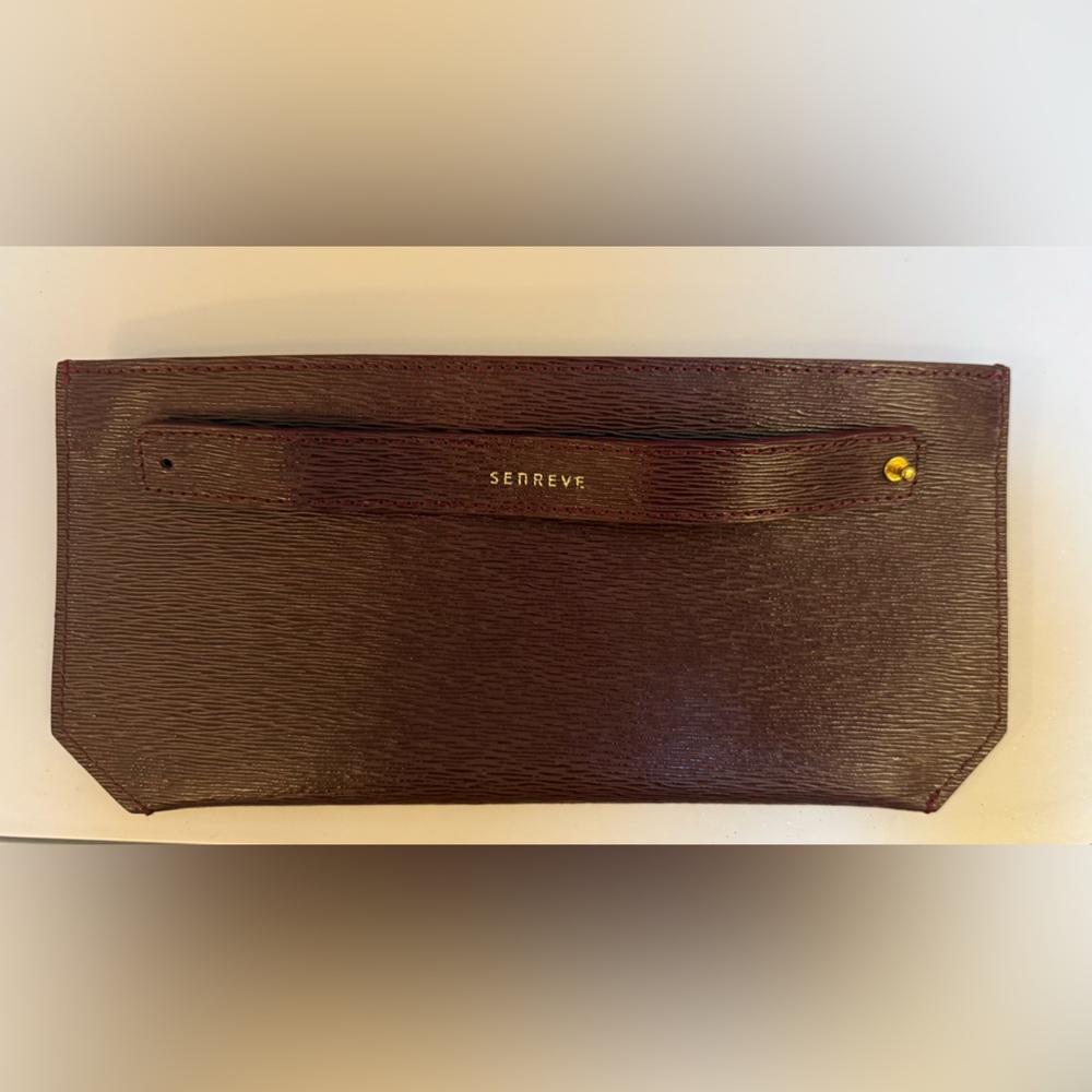 Senreve wristlet - burgundy